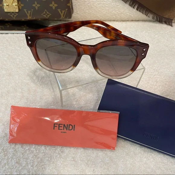 FENDI “HAVANA” TORTOISE SUNGLASSES